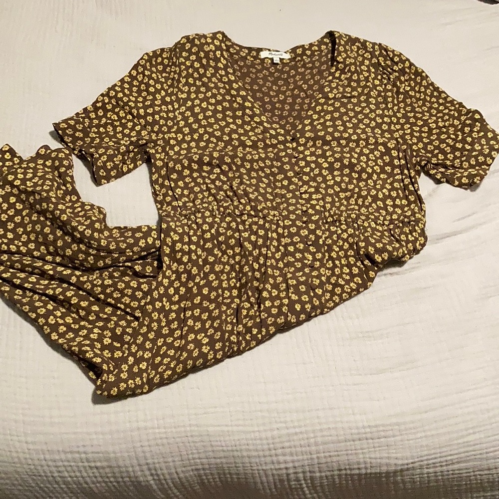 Madewell Button-Cuff Midi Dress in Woodcut Flowers